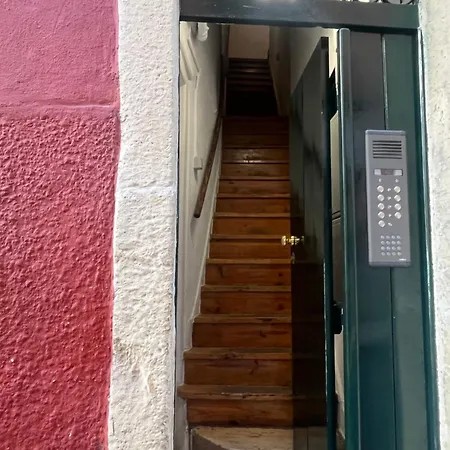 Charming And Bohemian Heart Of * Lisboa